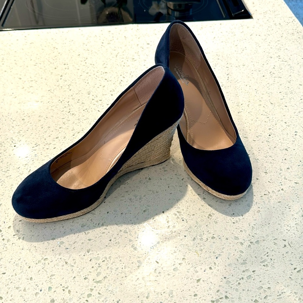 Round Toe Wedges - Size 9